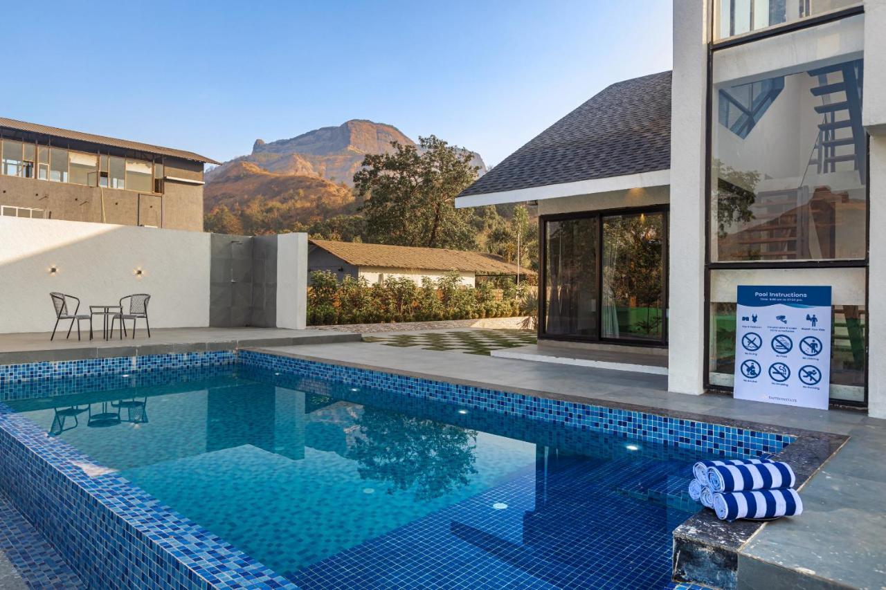 Saffronstays Stargazer, Karjat - Luxury Pool Villa With Lake View Extérieur photo
